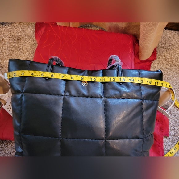 Victoria's Secret Purse. NWT black plush purse. - Picture 8 of 11